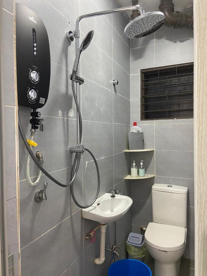 Hs Homestay Cenderawasih Kuantan Town Ngoại thất bức ảnh